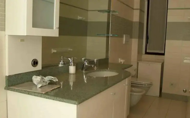 Elegante Via Maiocchi