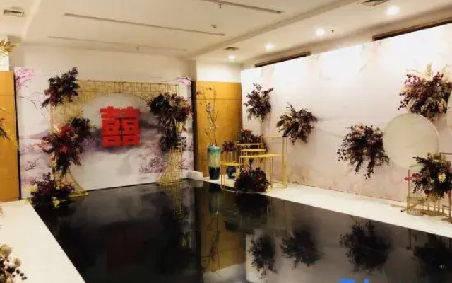 Meike Building (Urumqi Xiaoxigou Subway Station)