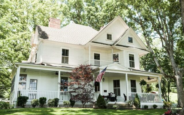 Oak Hill on Love Lane