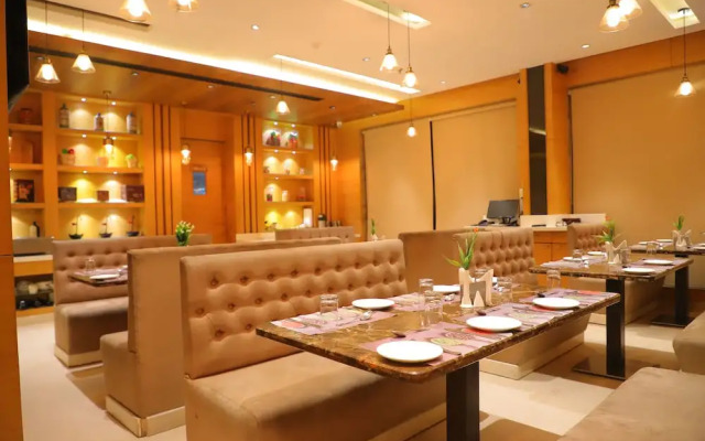 Hotel Maple Grand