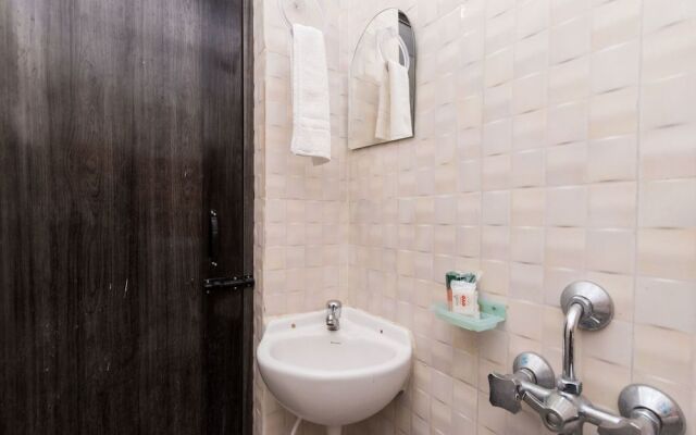 OYO 9312 Bharat Apartment
