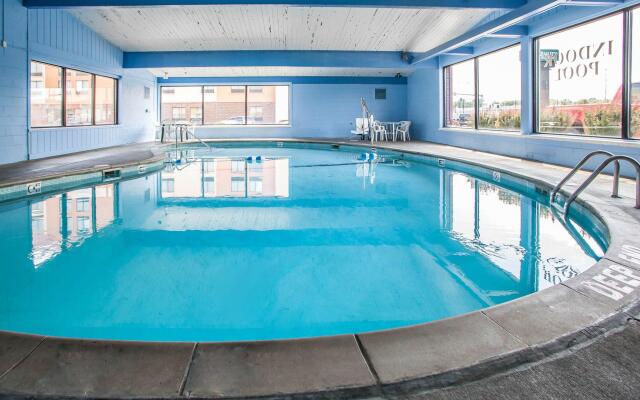 Rodeway Inn & Suites Milwaukee Airport