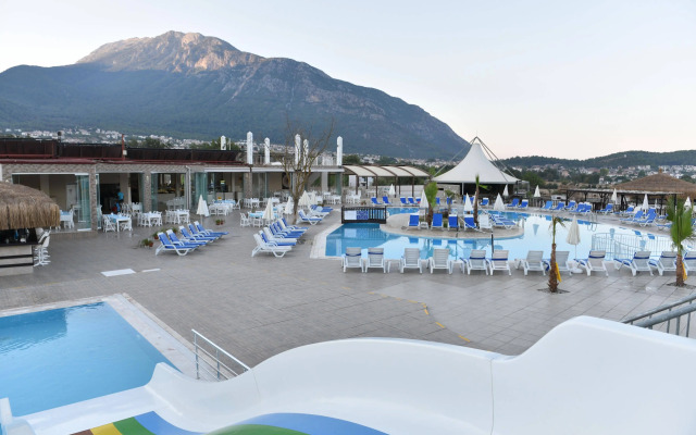 Sahra Su Holiday Village & Spa