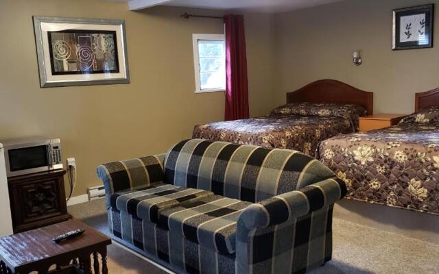 Malahat Bungalows Motel