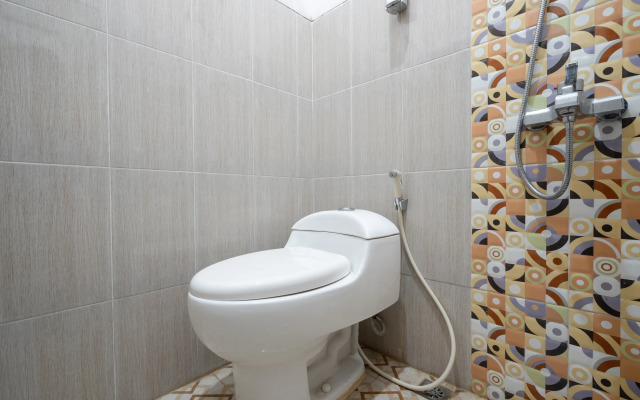 Super OYO 2285 Art Guest House Syariah