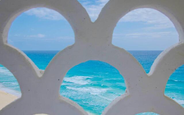 Bsea Cancun Plaza Hotel