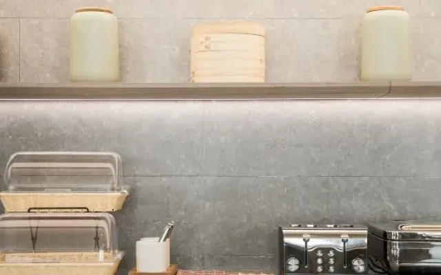 Ji Hotel (Tianjin Tucheng Metro Station)