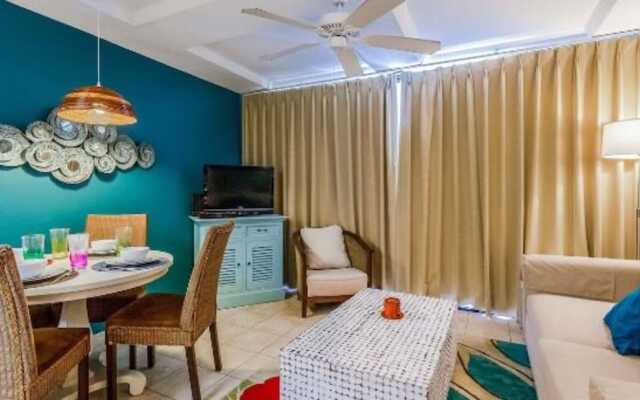 West Oahu Studio Condo at Makaha Beach