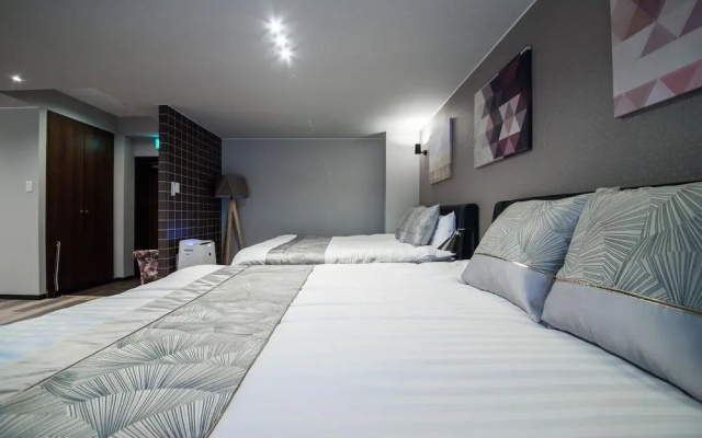 Sapporo Stay Nakajima Park – Guest Rooms – Sapporo