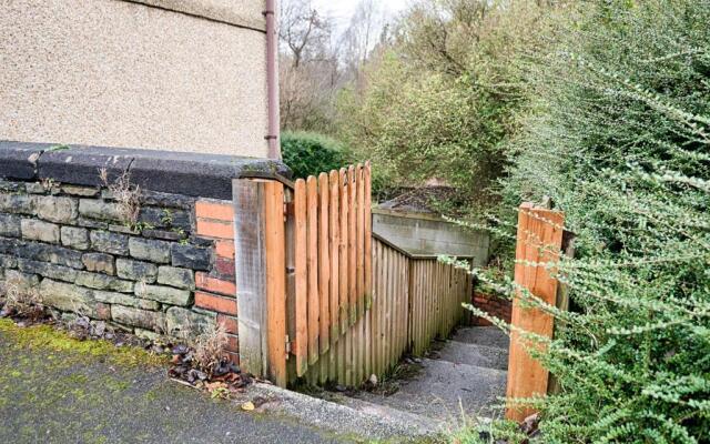 Perfect Location with Parking -Jersey Lodge