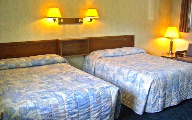 Capital O Swan Inn Comstock Park