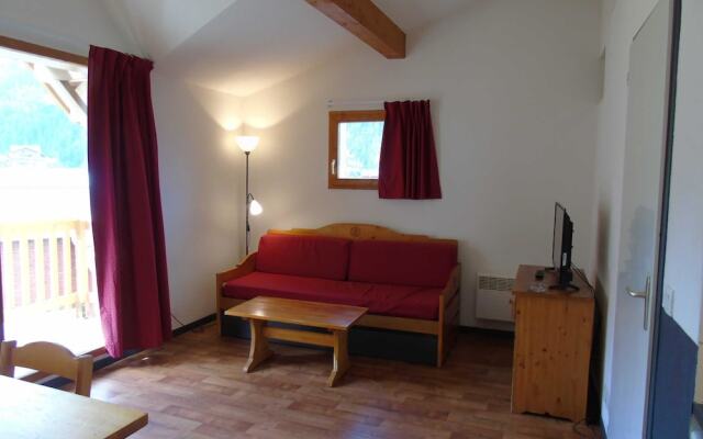 Lou Services Apartment CB40 LSI 001