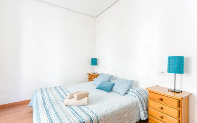 Balmes Flat, 2BDR - central market and city hall