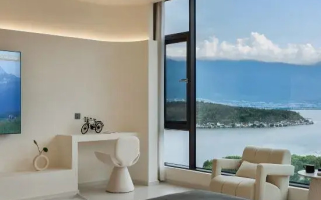 Dali Mubo Holiday Sea View Hotel (Ideal Village Branch)