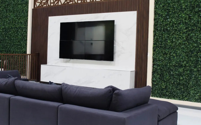 Hangar Inn Tijuana