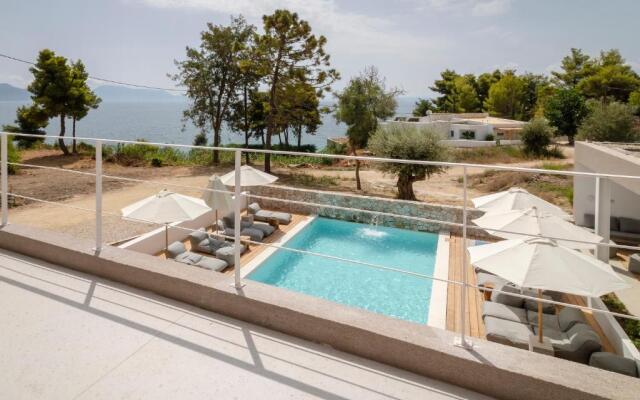 Arion Seaside Suites