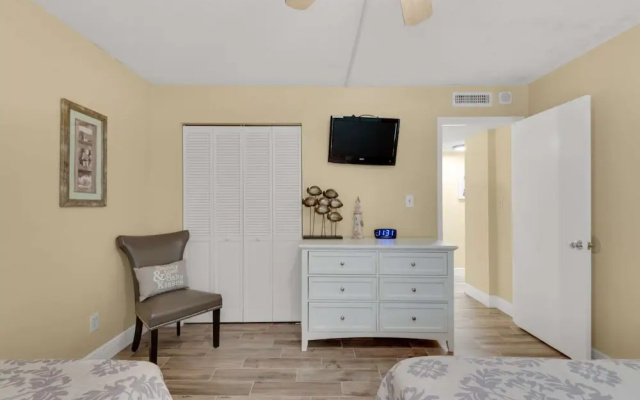 Regency Towers 521