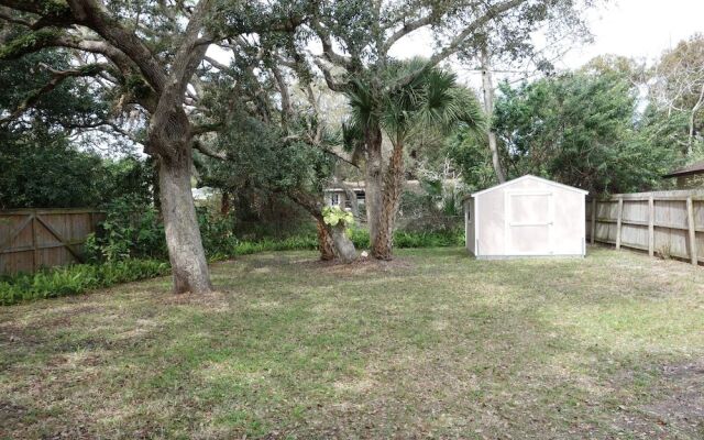 808 11th - Beachside Charmer