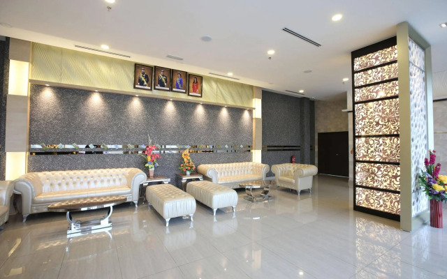 SEM9 Senai ''Formerly Known as Perth Hotel"