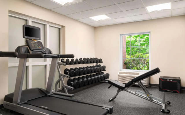 Hampton Inn & Suites Newport/Middletown