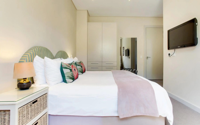 The One 8 Hotel