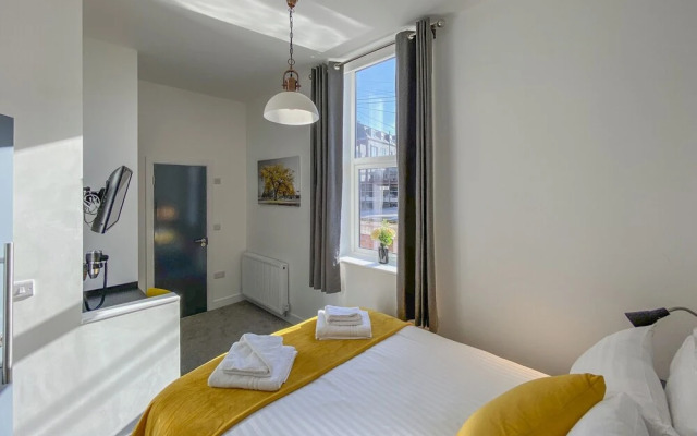 2 Bed- Victoria by Pureserviced