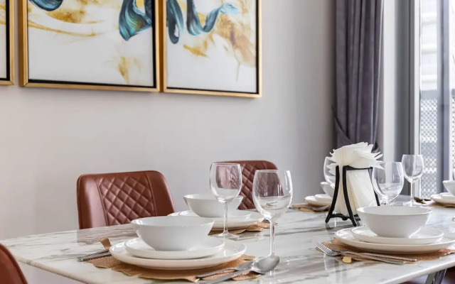 Amazing 2Br 2Ba Canal View at Businessbay