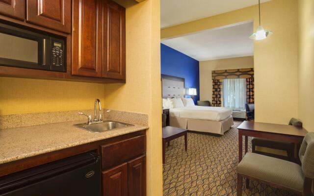 Holiday Inn Express Tower Center by IHG