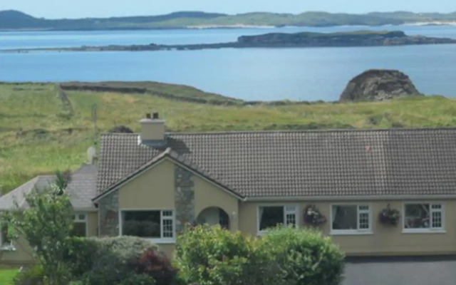 Rockmount House