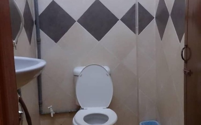 SPOT ON 90049 Saba Inn