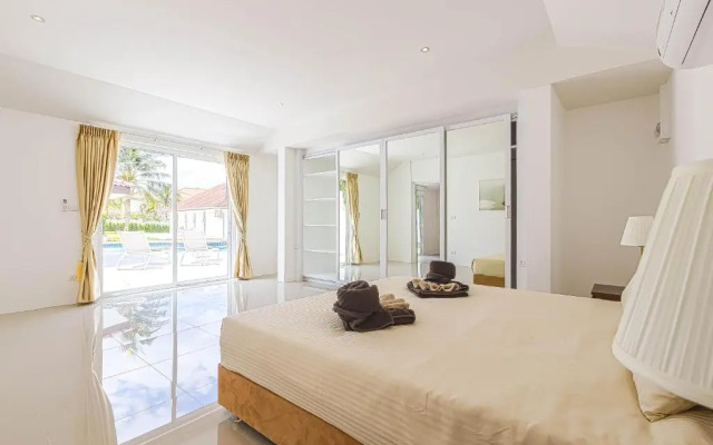 Amazing 6 Bedroom Pool Villa ED60