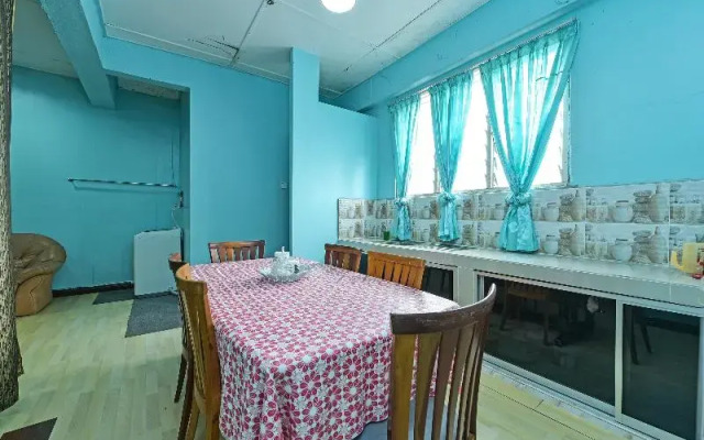 Au Homestay by Oyo Rooms