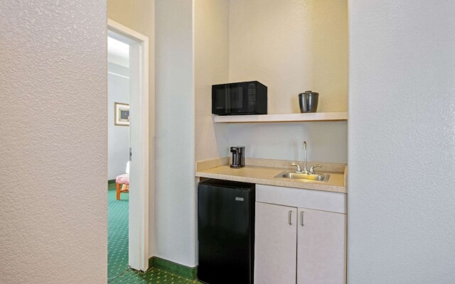 La Quinta Inn & Suites Stephenville