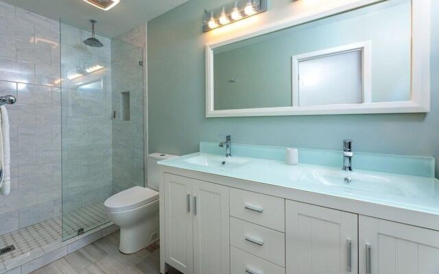 22 Springwood Villa 3 Br villa by RedAwning