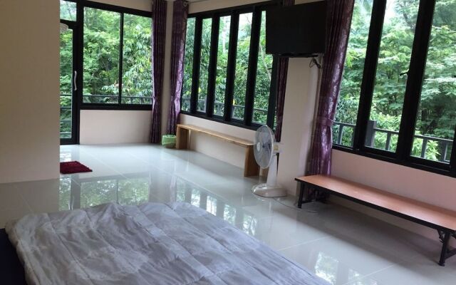 Wang Tey Homestay Khiri Wong