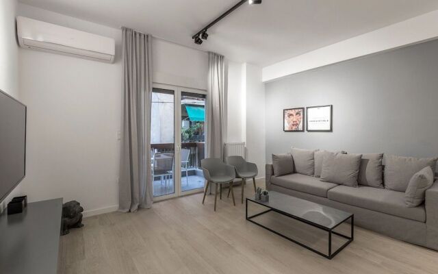 Pangrati Grove Apartment