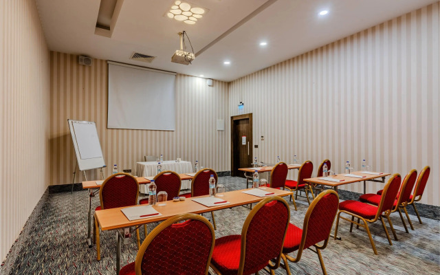 Ramada Plaza by Wyndham Izmir