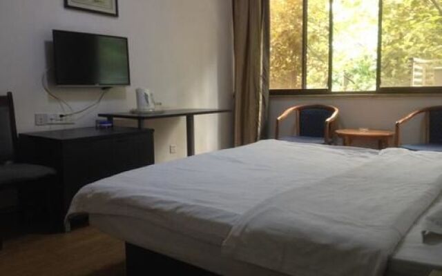 Jiecheng Hengrui Business Hotel