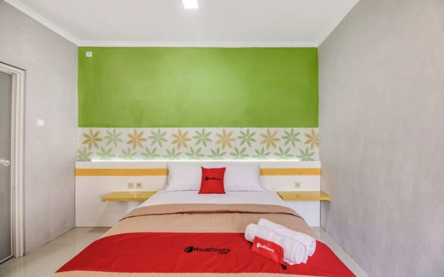 RedDoorz near Malioboro Tugu Station Jogja 2