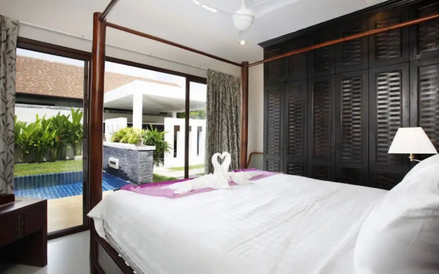 Exotic Boutique 4BR Pool Villa Toya