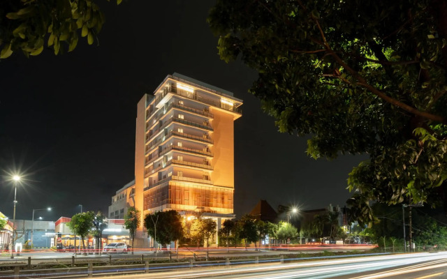 Hotel Santika Jemursari