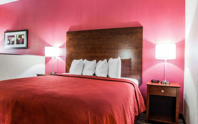 Quality Inn & Suites Altoona - Des Moines