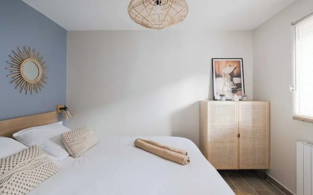 Luxurious Apartment With Parking Place Morny