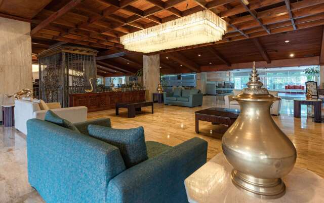 Dominican Fiesta Hotel