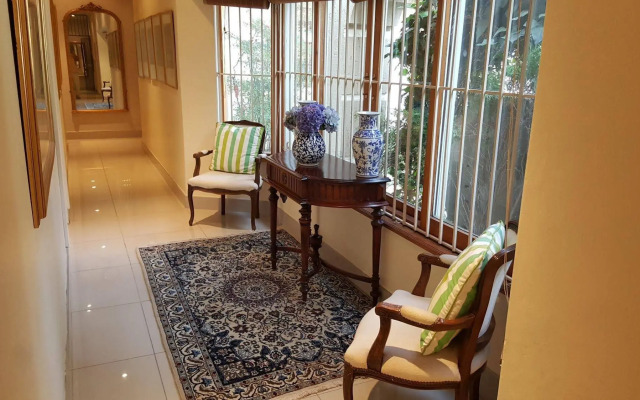 Bed and Breakfast on Melrose