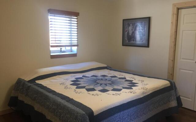 Creekside Downtown Vacation Suites