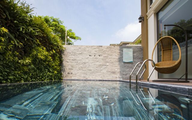 Brilliant Majestic Hotel