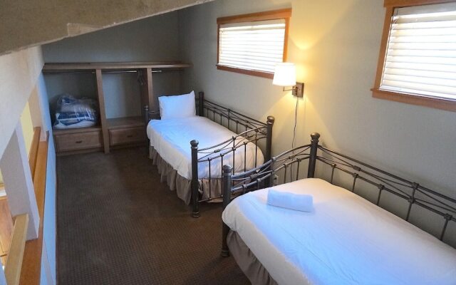 Sb202 5 Bedroom Condo