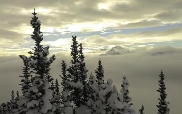 Revelstoke Holidays