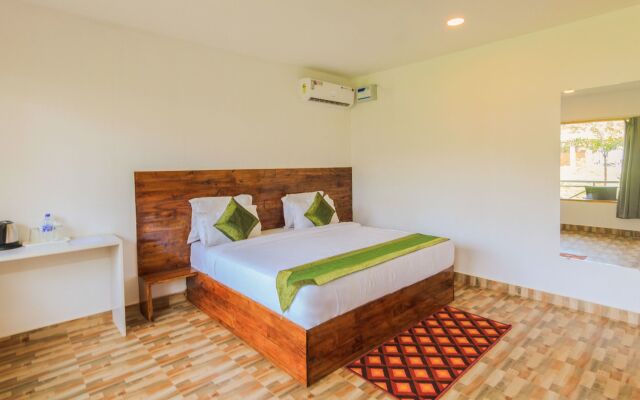 Treebo Lands End Beach Resort Morjim